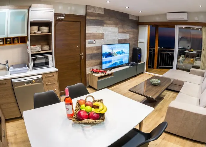 Panorama Edge * Peyia